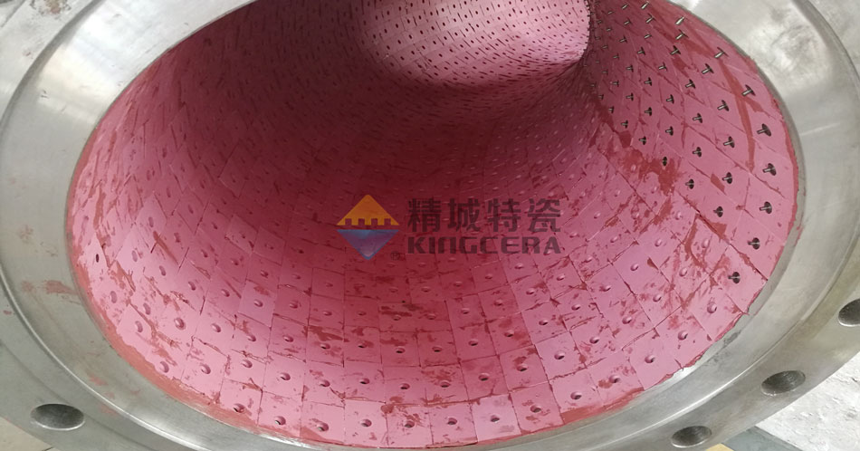 內襯耐磨陶瓷管道的陶瓷片容易脫落嗎？